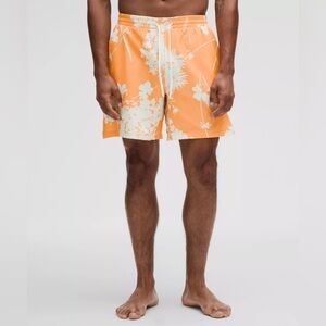 Lululemon pool shorts swim trunks M